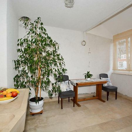 Apartman Vanja Omis Ngoại thất bức ảnh